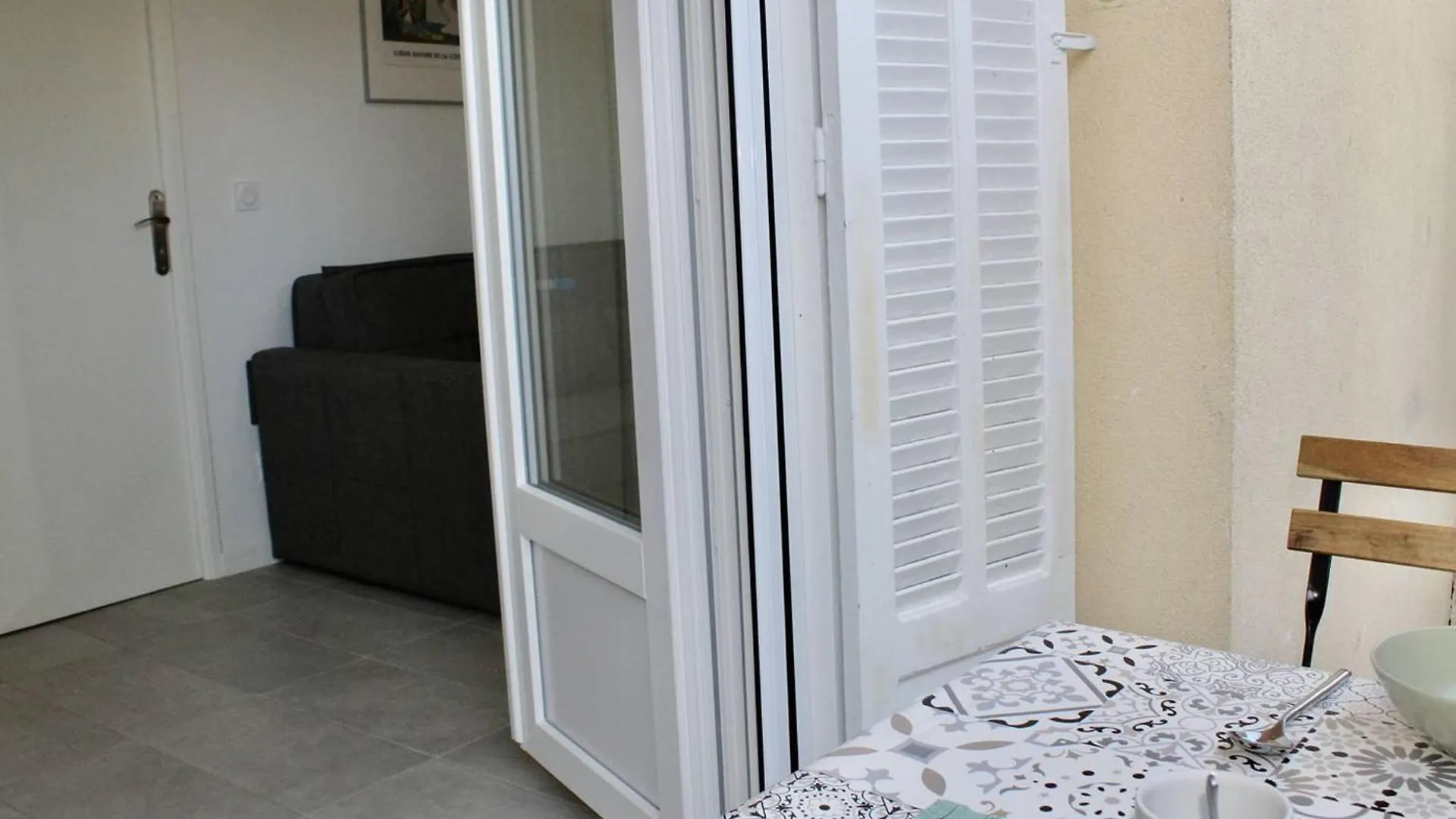 Apartment Charmant 2P Climatise, Terrasse Et Parking, 4 Couchages - Villeneuve-Loubet - Fr-1-252A-115